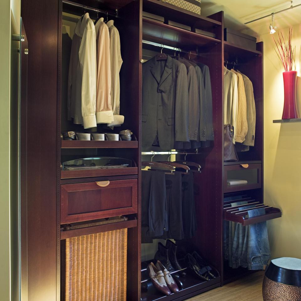 Small Bedroom Closet
 17 Elegant And Trendy Bedroom Closet Desingns