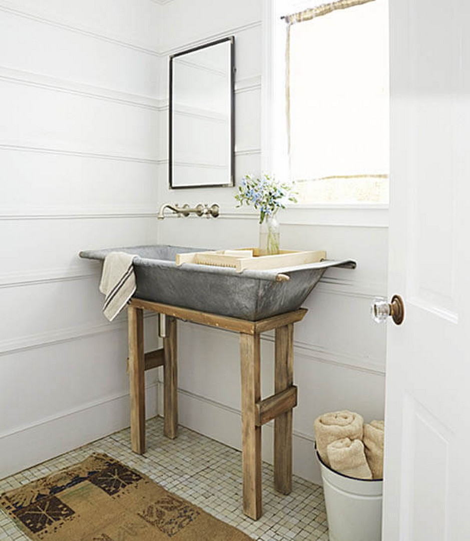 Small Farmhouse Bathroom
 32 Farmhouse Small Bathroom Remodel and Decorating Ideas