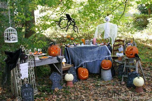 Small Halloween Party Ideas
 Halloween Party Food and Our Menu Plan Recipe