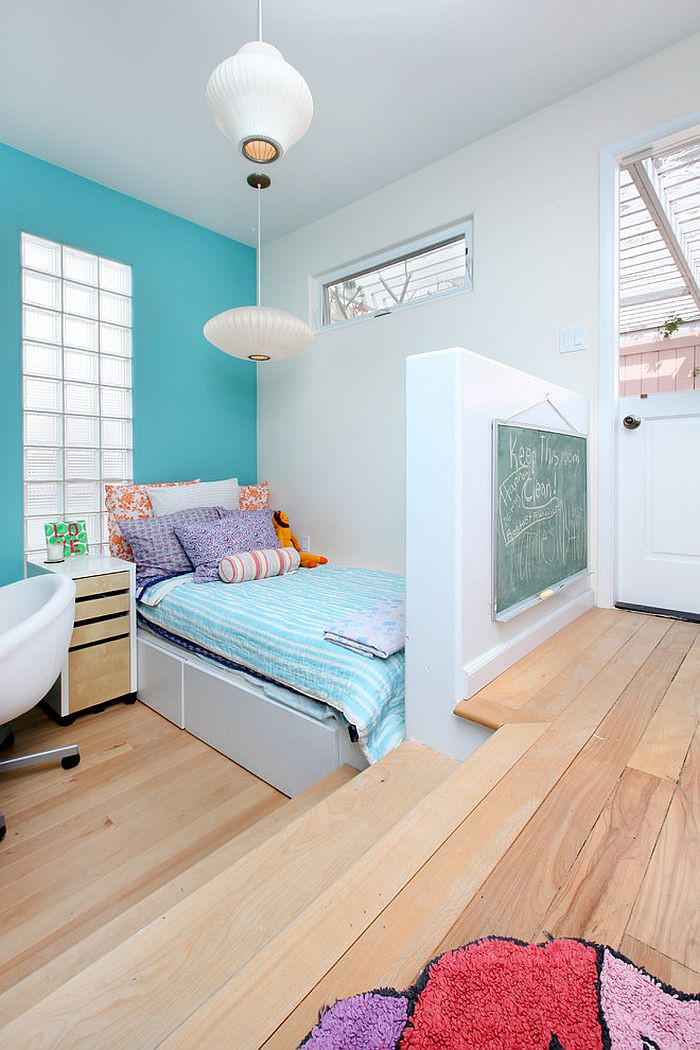 Small Kids Room
 20 Kids’ Bedrooms That Usher in a Fun Tropical Twist