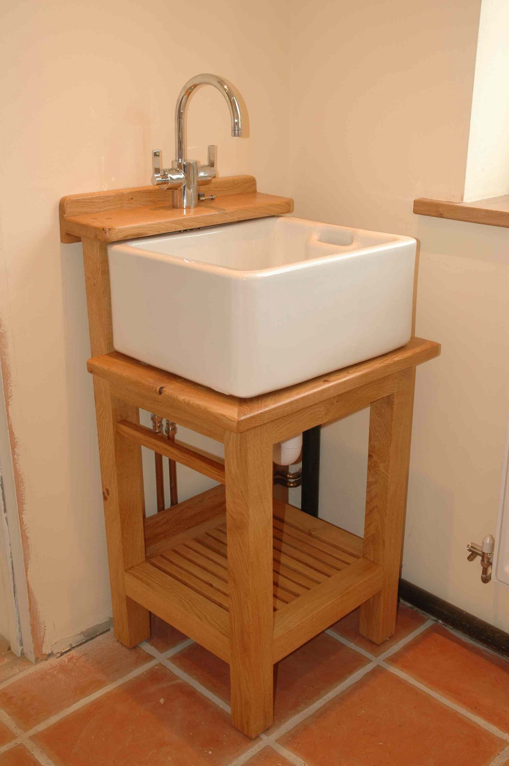 Small Kitchen Sink And Cabinet
 Washstand for small Belfast sink