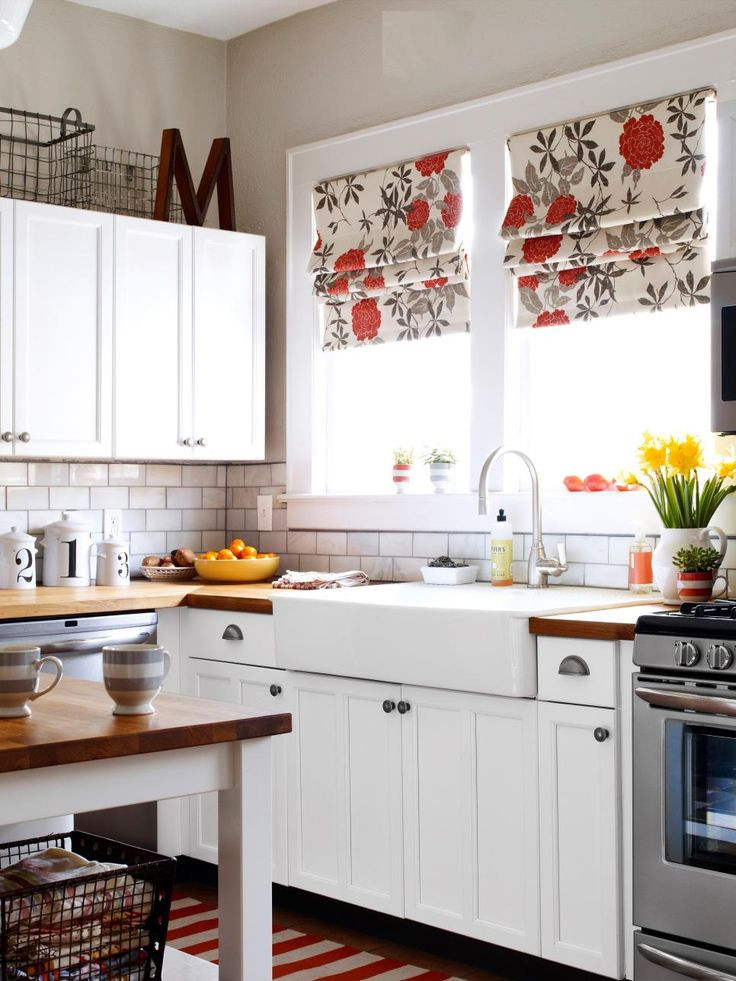 Small Kitchen Windows
 5 Fresh Ideas for Your Kitchen Window Treatments