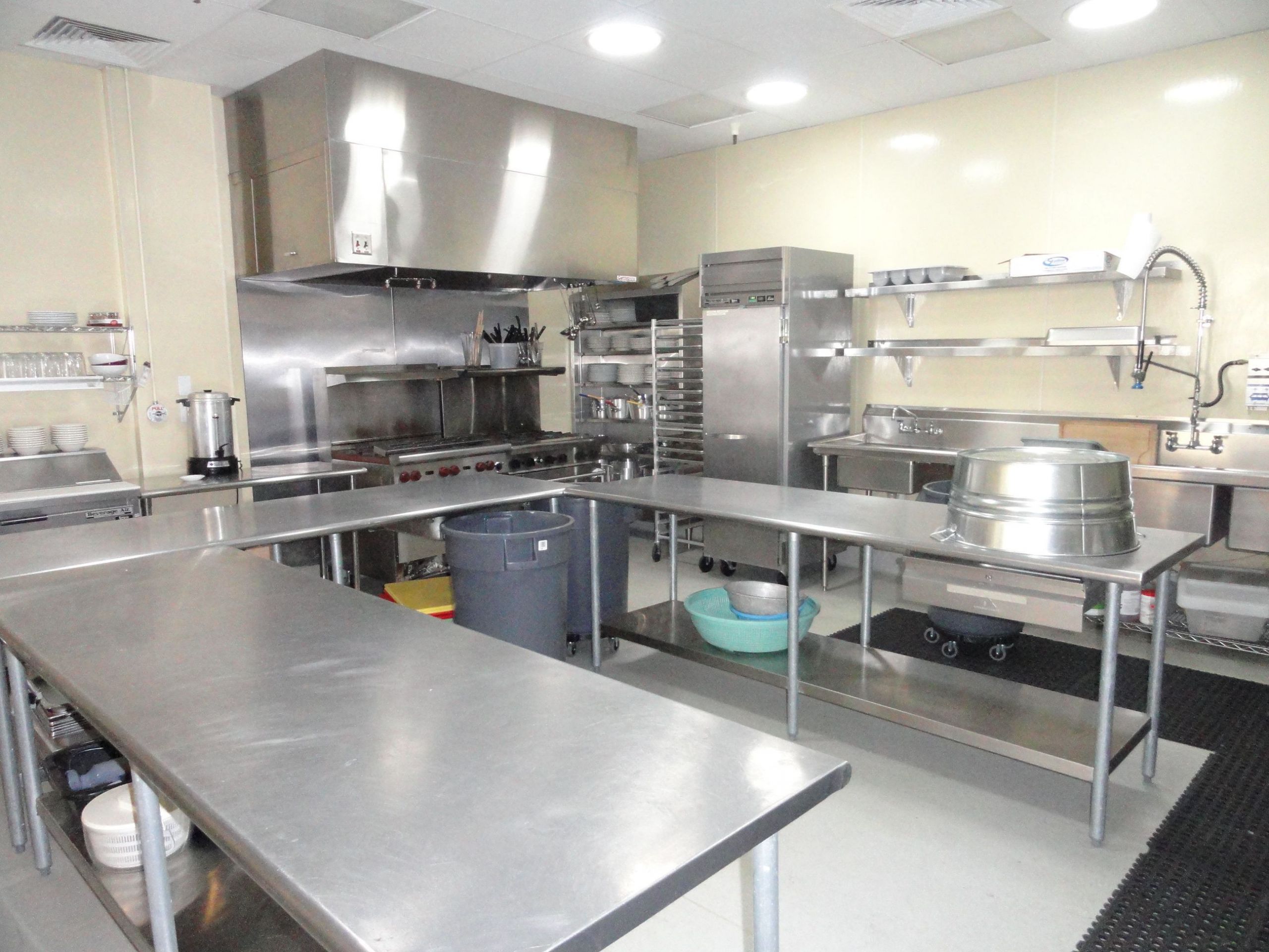 Small Restaurant Kitchen
 The 25 best mercial kitchen equipments ideas on