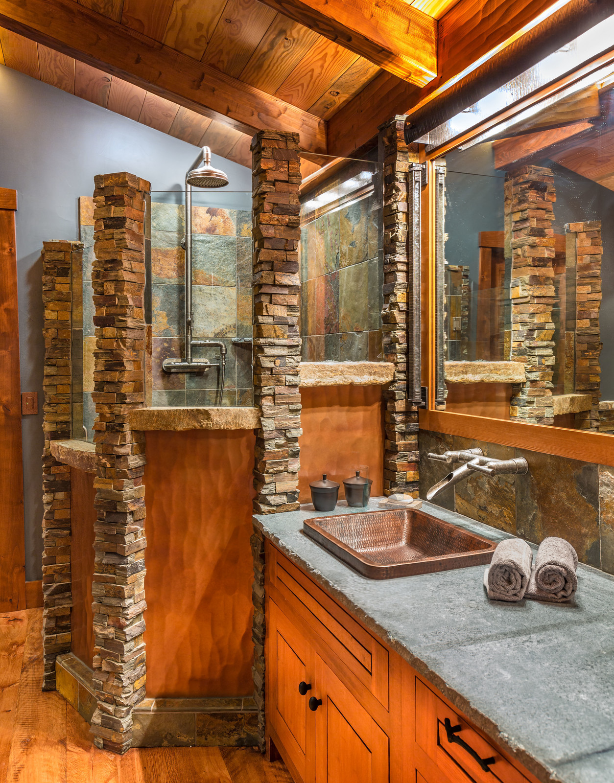 Small Rustic Bathroom
 16 Fantastic Rustic Bathroom Designs That Will Take Your