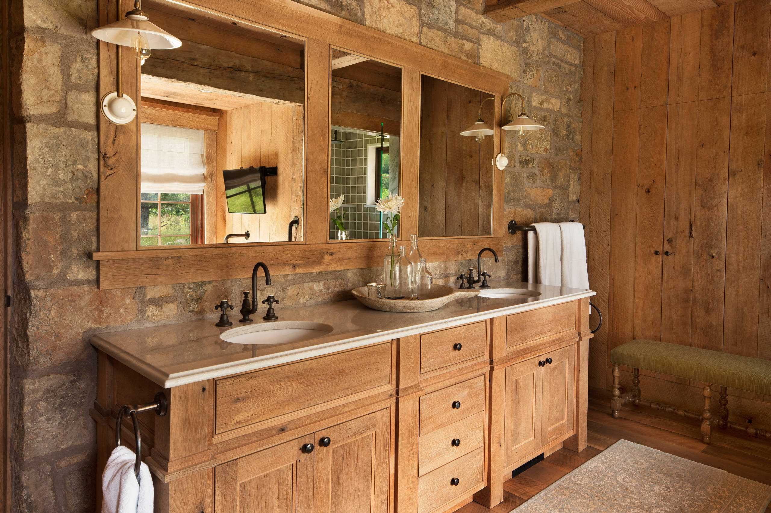 Small Rustic Bathroom
 16 Fantastic Rustic Bathroom Designs That Will Take Your