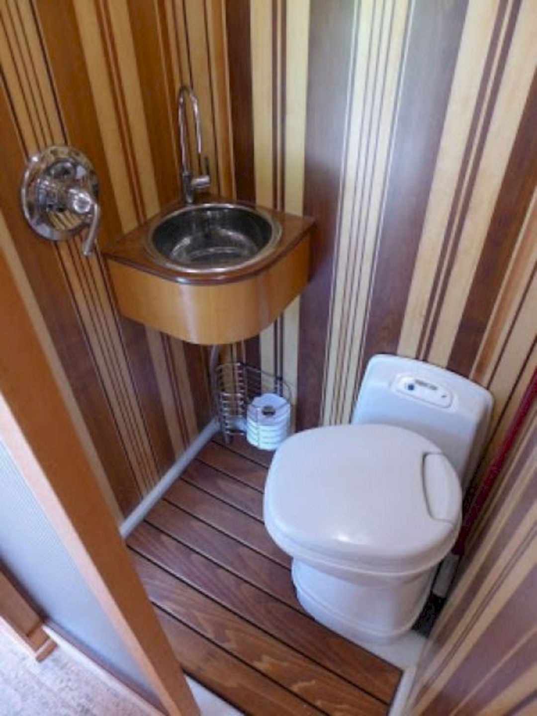 Small Rv With Bathroom
 Small rv bathroom corner sinks – DECOOR