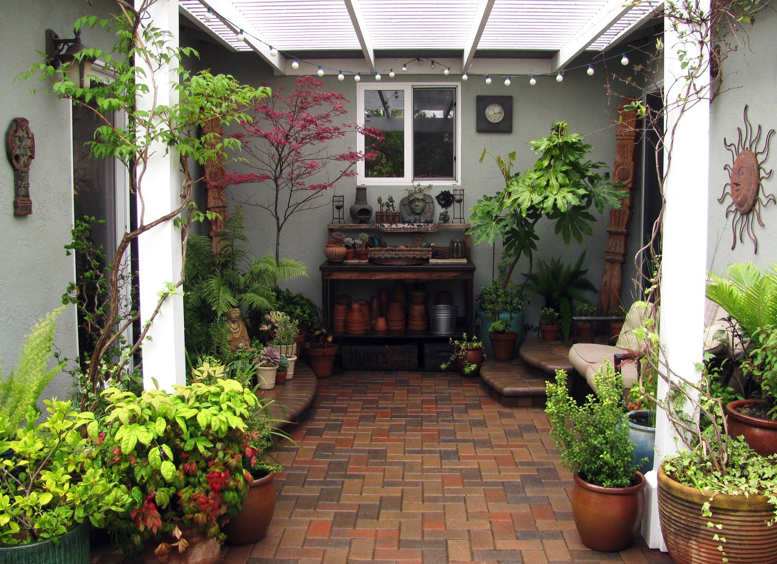 Small Space Backyard Ideas
 InterLeafings Garden Designers Roundtable Expanding