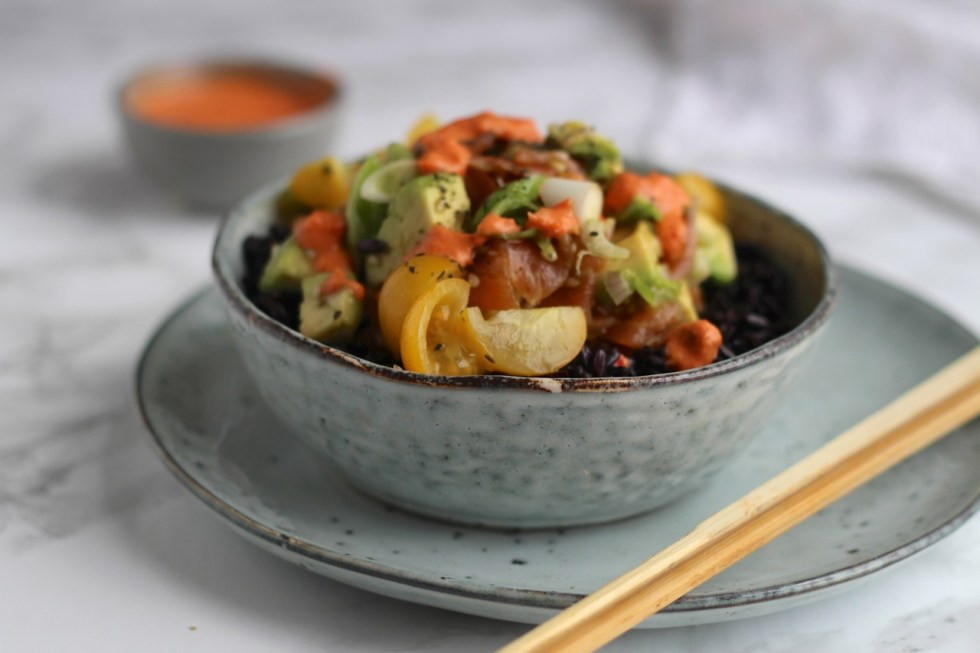 Smoked Salmon Poke Bowl
 Smoked Salmon & Black Rice Poke Bowl with Chilli Sauce