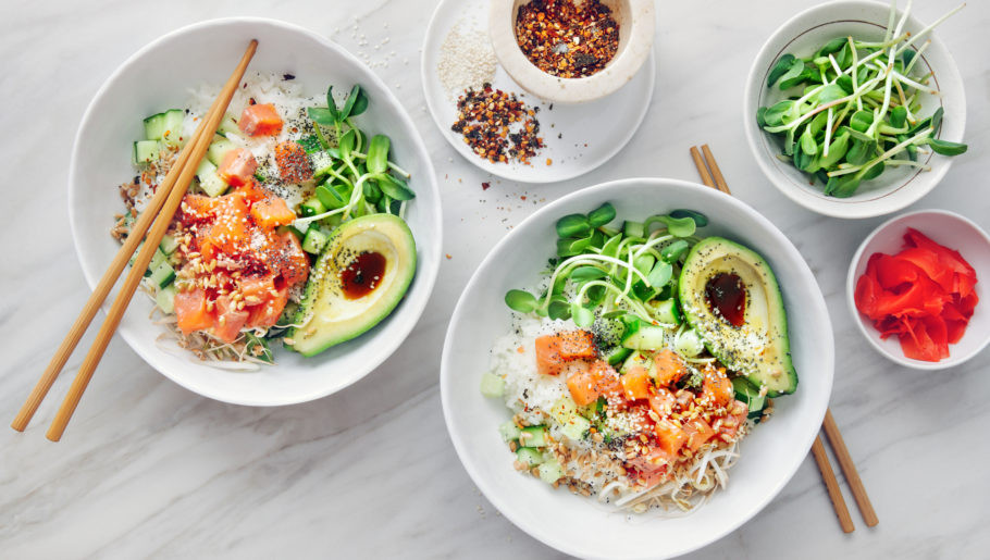 Smoked Salmon Poke Bowl
 Everything Bagel Smoked Salmon Poke Bowl