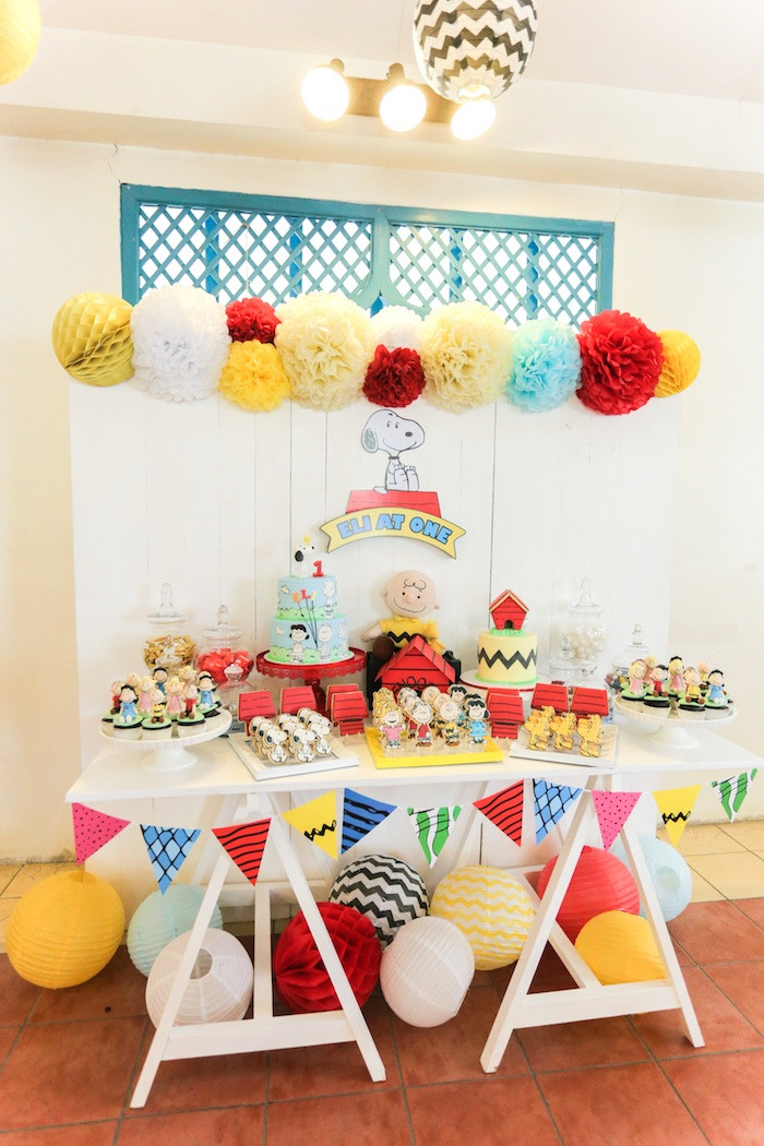 Snoopy Birthday Decorations
 Kara s Party Ideas Peanuts Snoopy Birthday Party