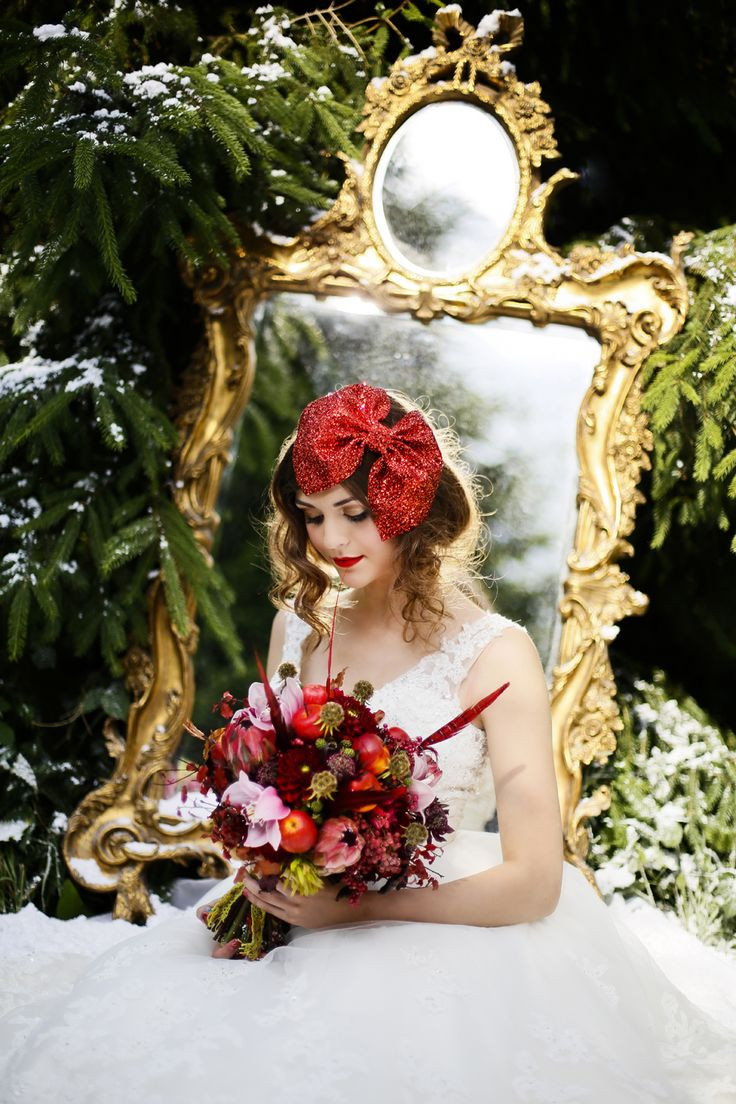 Snow White Themed Wedding
 25 best Snow White Themed Wedding Shoot images on
