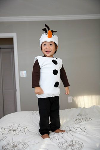 Snowman Costume DIY
 DIY Olaf costume via Fabric