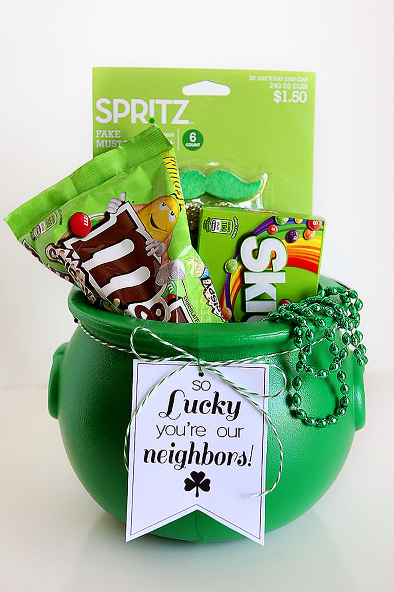 St Patrick'S Day Craft Ideas For Adults
 18 Easy St Patrick s Day Crafts for Adults and Kids Fun