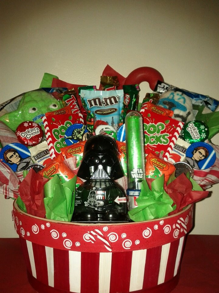 Star Wars Christmas Gift Ideas
 "Star Wars" xmas t basket