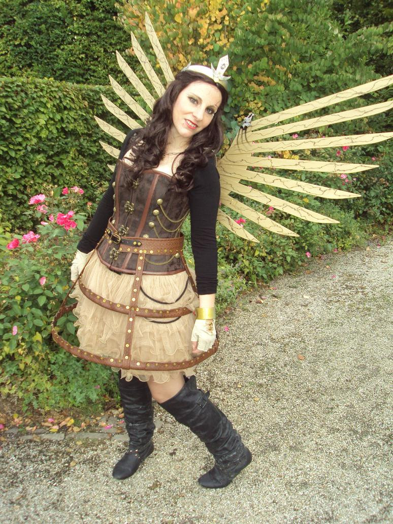 Steampunk Halloween Costume DIY
 Steampunk costume by LindyvdBosch on DeviantArt