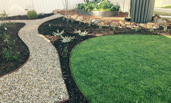 Steel Landscape Edging
 Weathered Steel Edging StraightCurve Landscape Edging