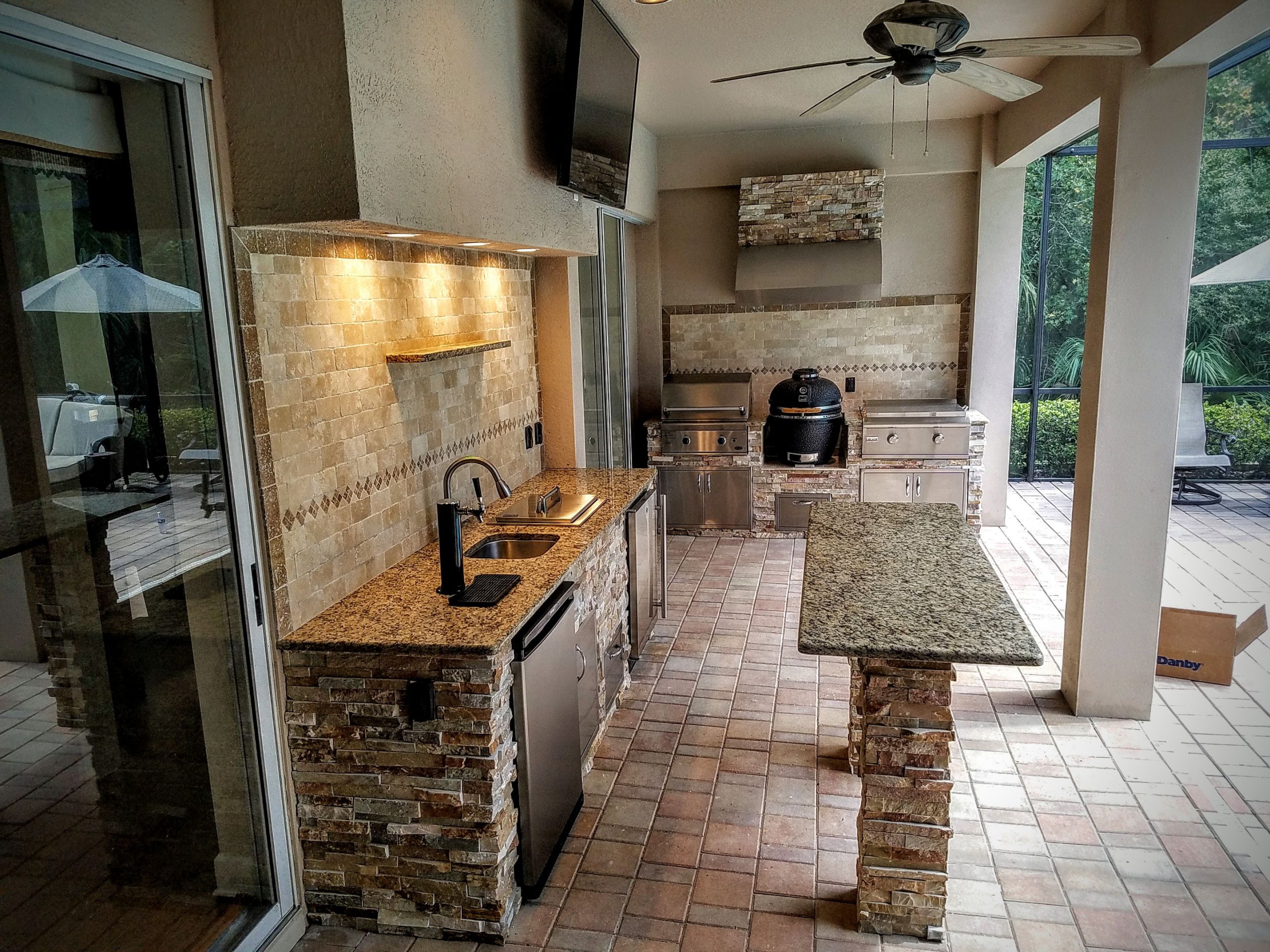 Stone Outdoor Kitchen
 Creative Outdoor Kitchens Stone Creative Outdoor Kitchens