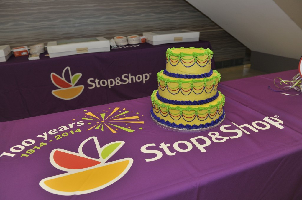 Stop And Shop Birthday Cakes
 Stop & Shop Celebrates 100th Year on Saturday September