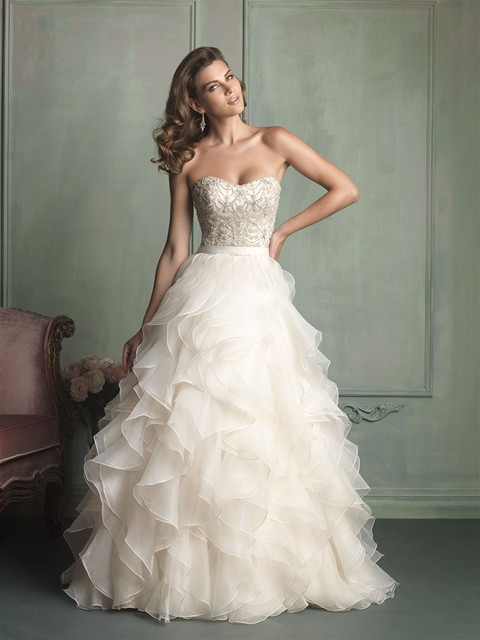 Strapless Wedding Gown
 5 Beautiful Strapless Wedding Dresses from Allure Bridals