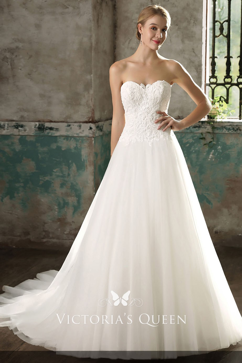 Strapless Wedding Gown
 Strapless Sweetheart Ivory Lace and Tulle Simple Ball Gown