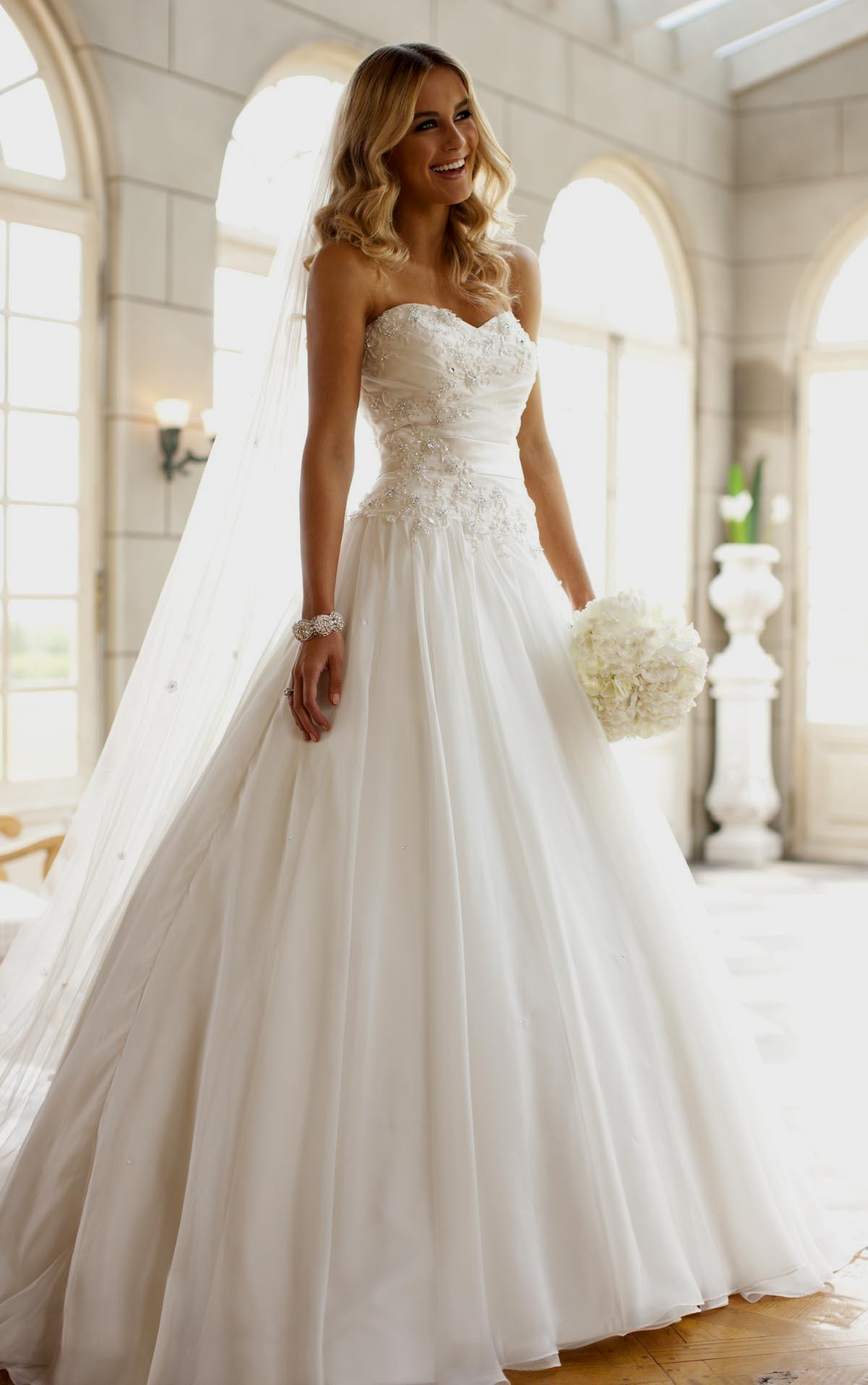 Strapless Wedding Gown
 Who Can Wear Strapless Wedding Dresses