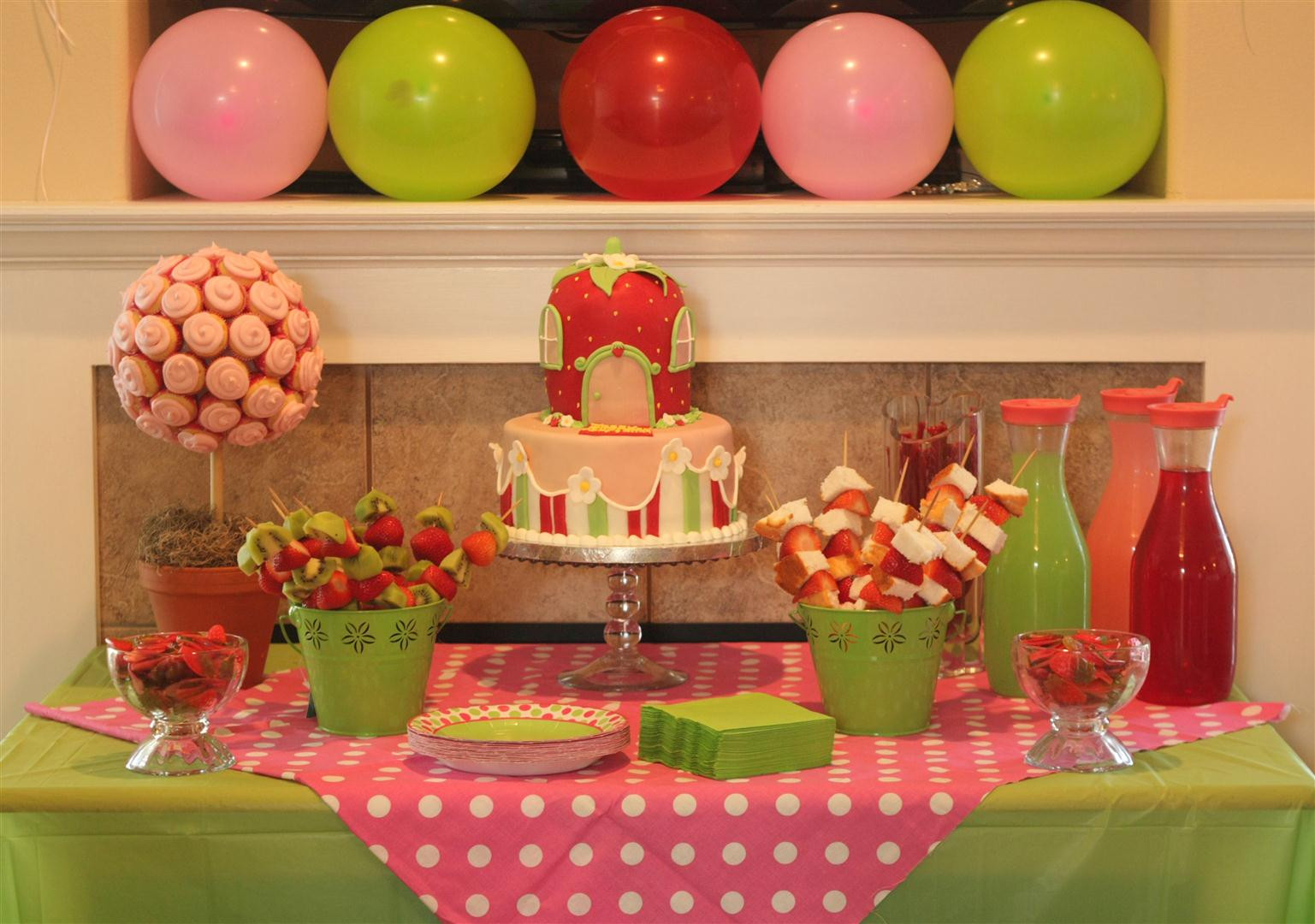 Strawberry Shortcake Birthday Decorations
 Patty Cakes Bakery Strawberry Shortcake Birthday Party