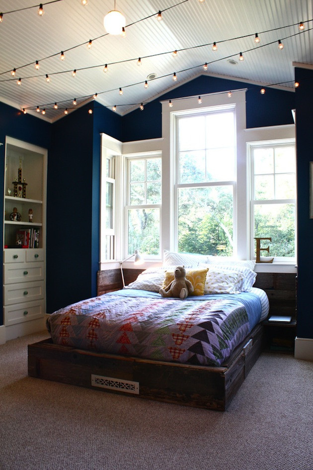 String Light Ideas For Bedroom
 Source homedit pinterest