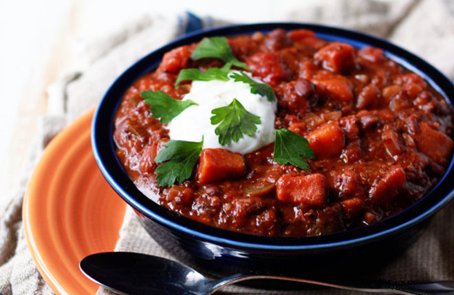 Sweet Potato Black Bean Quinoa Chili
 Slow Cooker Quinoa Sweet Potato & Black Bean Ve arian