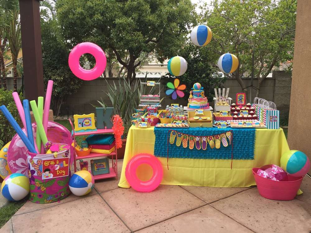 Swimming Birthday Party Ideas
 Swimming Pool Summer Party Summer Party Ideas