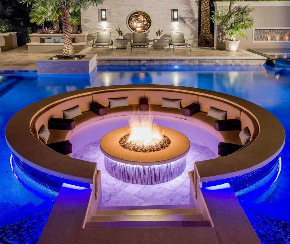 Swimming Pool Fire Pit
 Amazing pool with fire pit in the center firepit pool