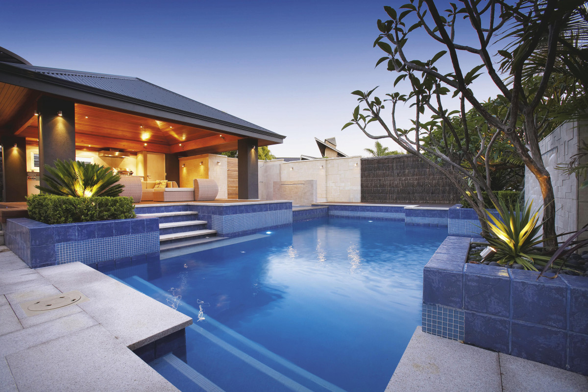 Swimming Pool Landscape Design
 Backyard Landscaping Ideas Swimming Pool Design