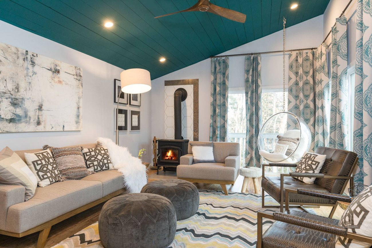 Teal Living Room Ideas
 10 Living Rooms That Boast a Teal Color