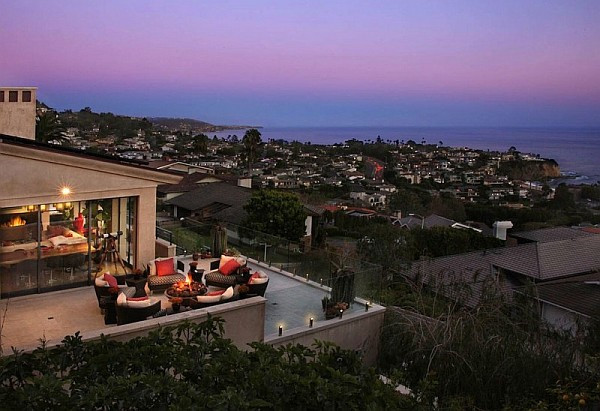 Terrace Landscape California
 California Beach House Spells Luxury and Class