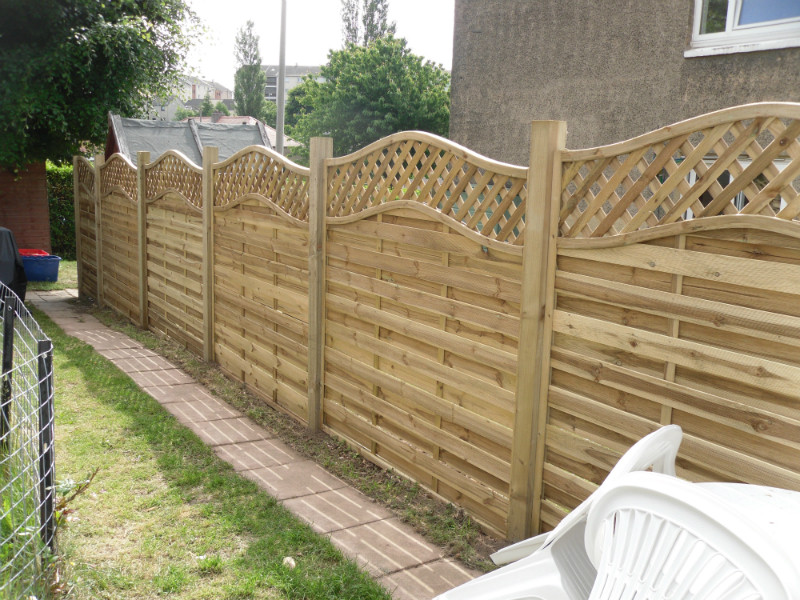 Terrace Landscape Fence
 Garden Fencing in Edinburgh by Boxelder Landscapes