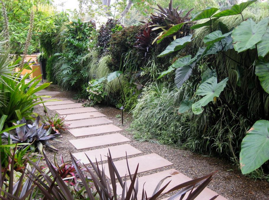 Terrace Landscape Tropical
 10 Beautiful Gardens with Tropical Plants