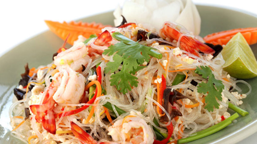 Thai Glass Noodles Salad
 Yam Woon Sen – Spicy Glass Noodle Salad with Prawns & Chicken