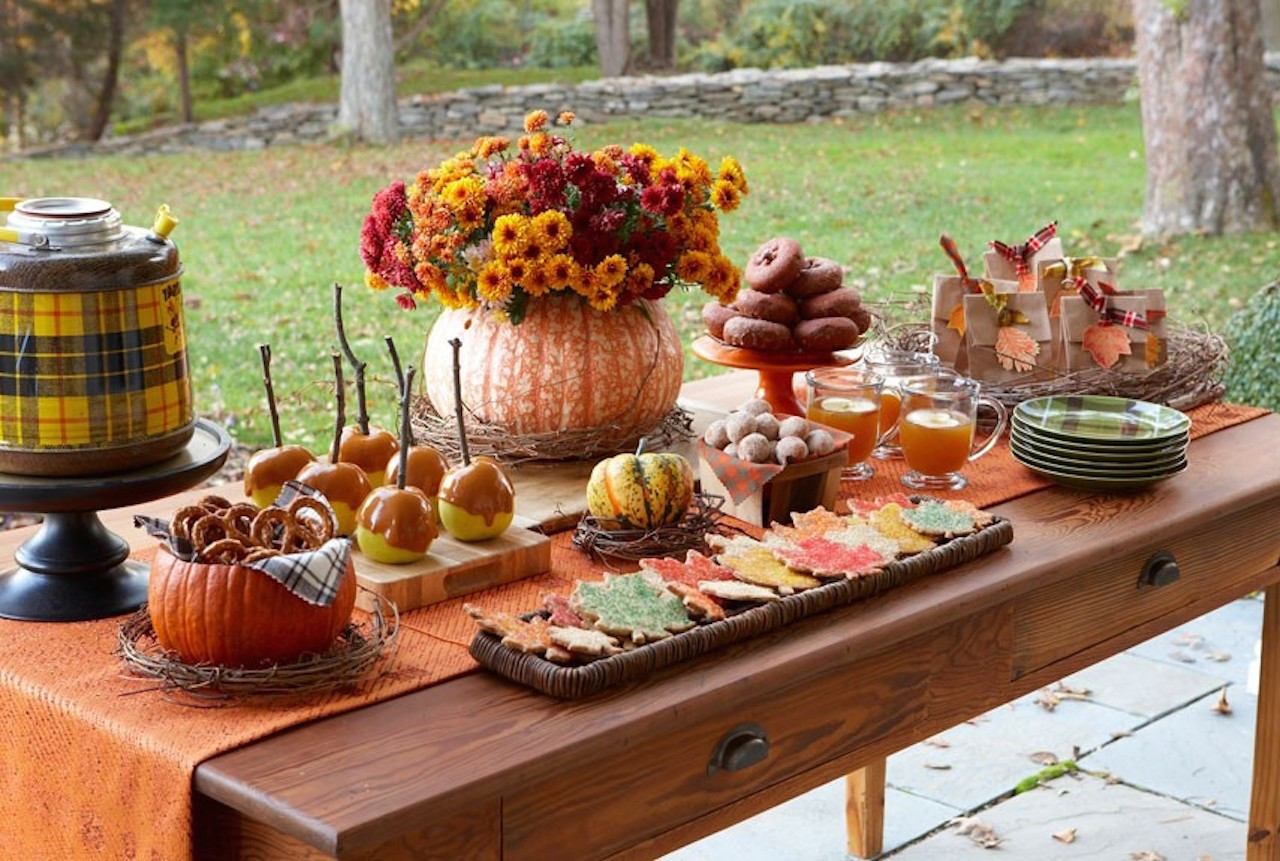 Thanksgiving Table Centerpieces
 Thanksgiving 2018 Miami Restaurant Brunch Guide