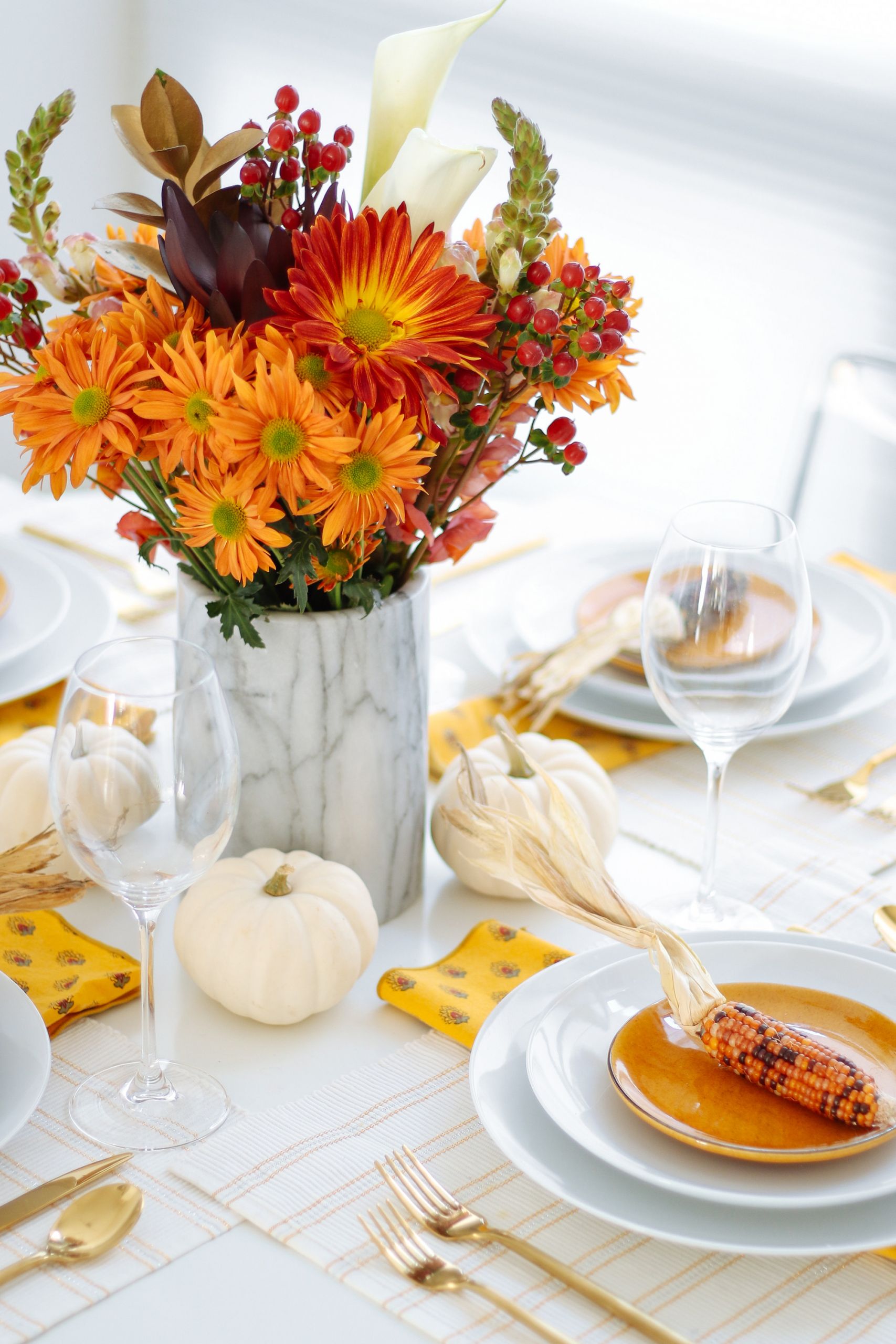 Thanksgiving Table Centerpieces
 18 Thanksgiving Centerpieces – Thanksgiving Table Decor