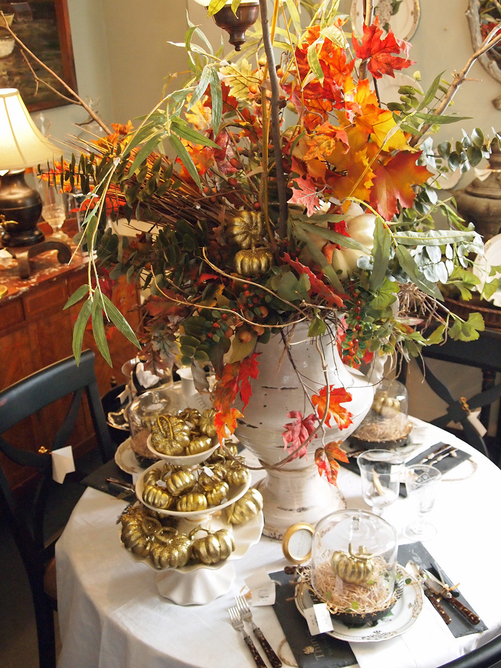 Thanksgiving Table Centerpieces
 Simple Shortcuts for a Stunning Thanksgiving Table Nell