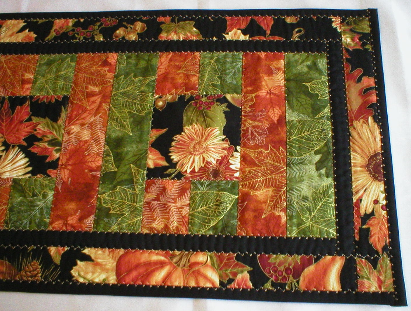 Thanksgiving Table Runners
 Thanksgiving Harvest Table Runners