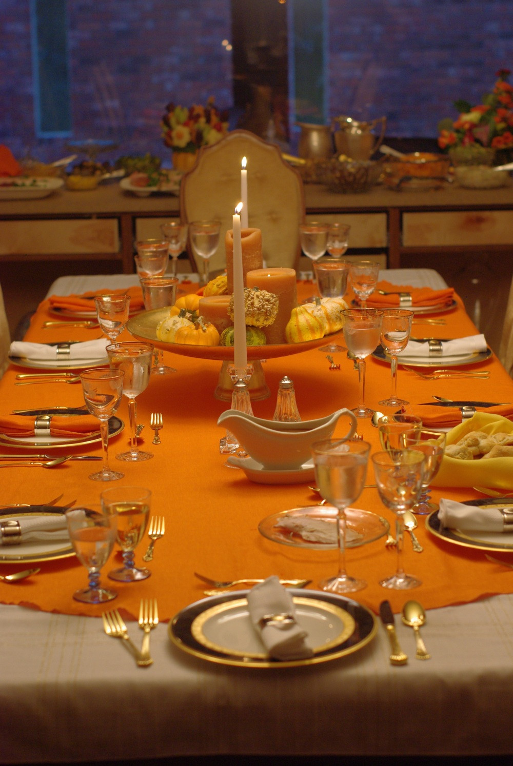 Thanksgiving Table Settings
 5 Harvest Themed Thanksgiving Tables