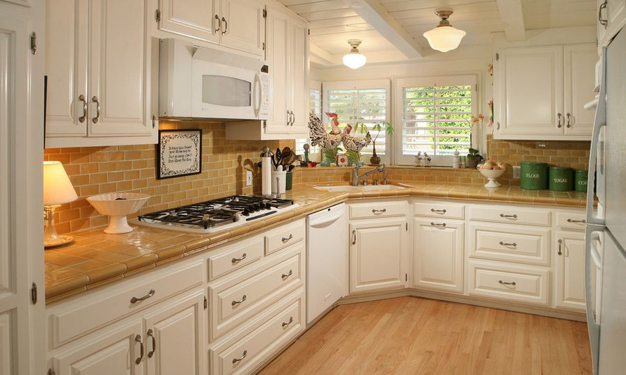 Tiled Kitchen Counters
 Tile Countertops Make A eback – Know Your Options