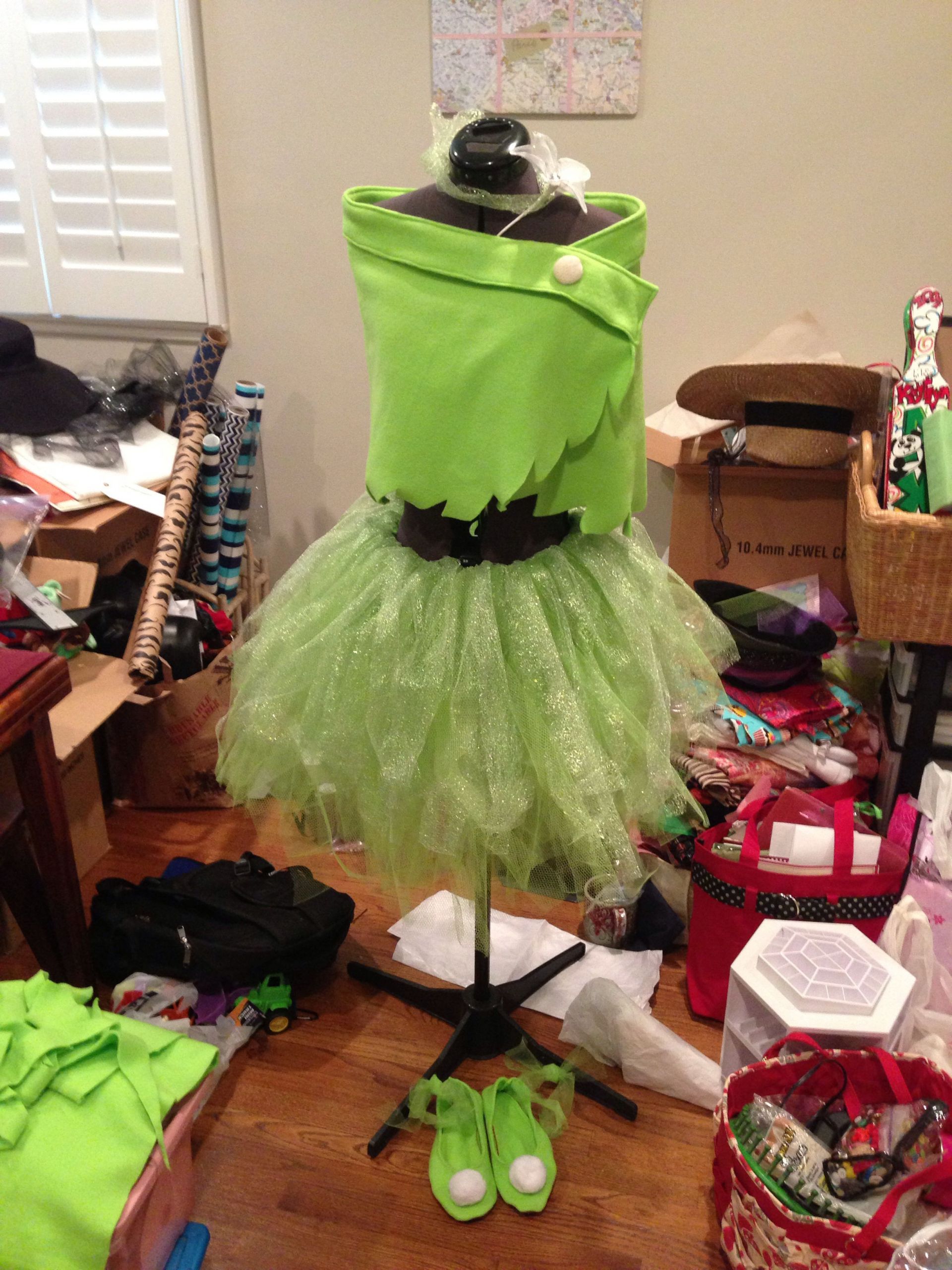 Tinkerbell Costume DIY
 DIY tinkerbell costume