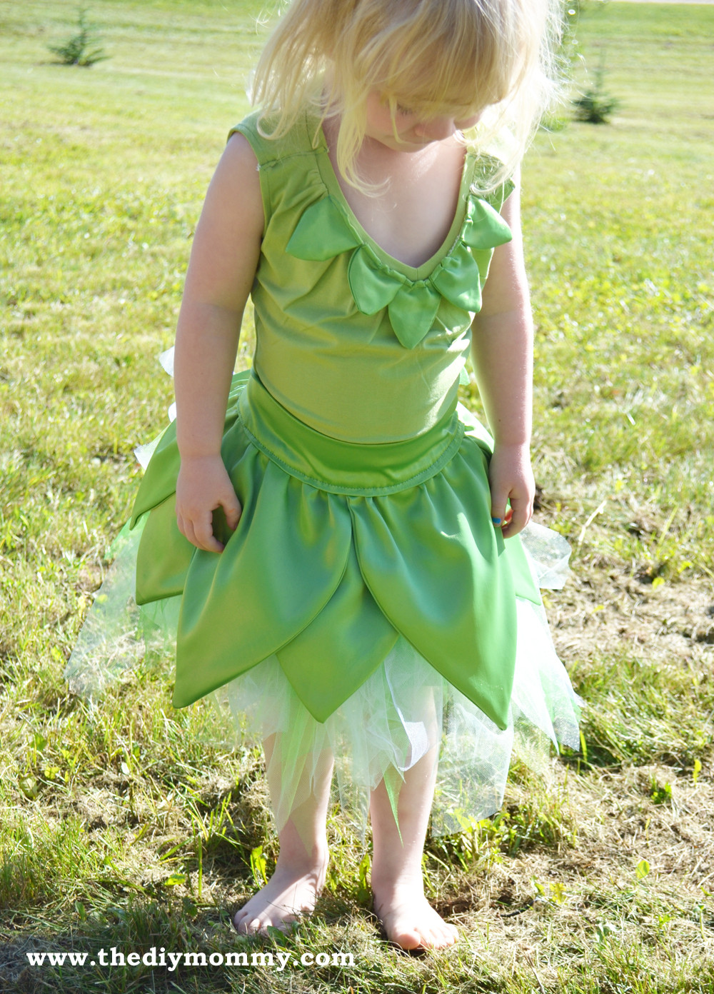 Tinkerbell Costume DIY
 Sew a Tinkerbell Skirt & Top