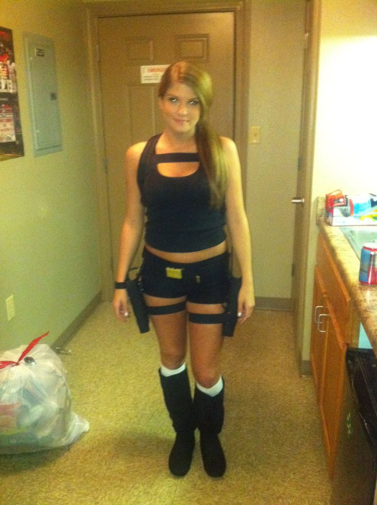 Tomb Raider Costume DIY
 my tomb raider laura croft DIY costume from 2 years ago