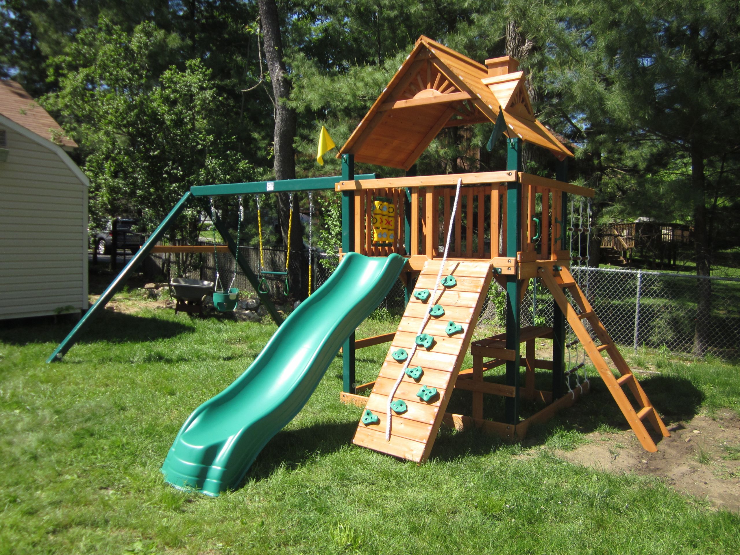 Toys R Us Backyard Playsets
 Ideas Happy Kidsplay With Wooden Swing Sets Clearance