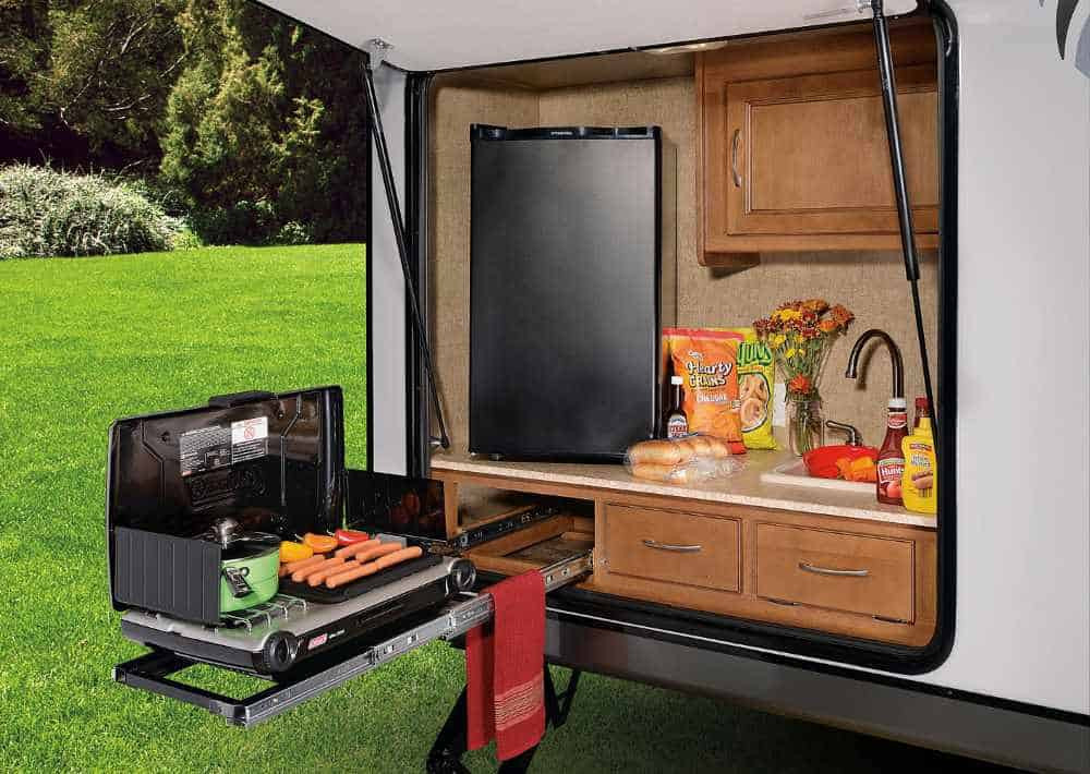 Travel Trailer Outdoor Kitchen
 Top 9 Travel Trailers With Outdoor Kitchens – Go Travel