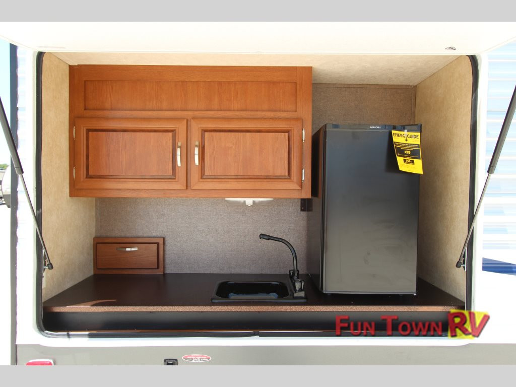 Travel Trailer Outdoor Kitchen
 Bunkhouse Travel Trailers With Outdoor Kitchens