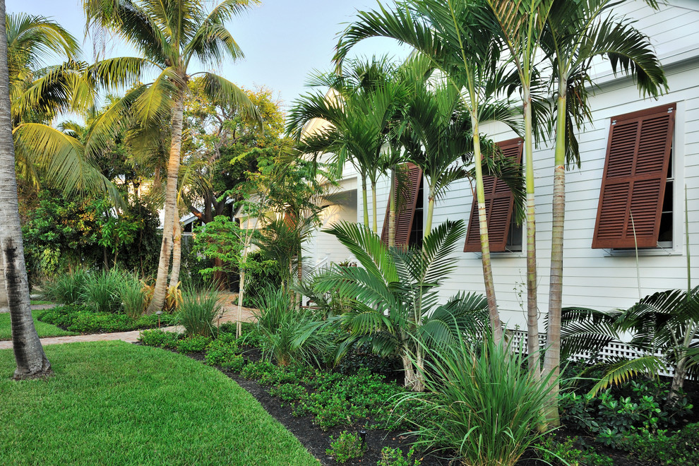 Tropical Landscape Design
 15 Stunning Tropical Landscape Designs That Know How To