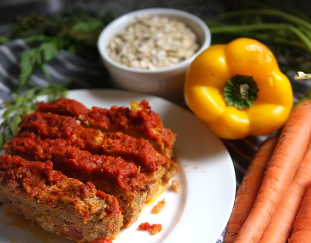 Turkey Meatloaf With Oats
 Healthy Recipe Turkey Meatloaf With Oats and Veggies